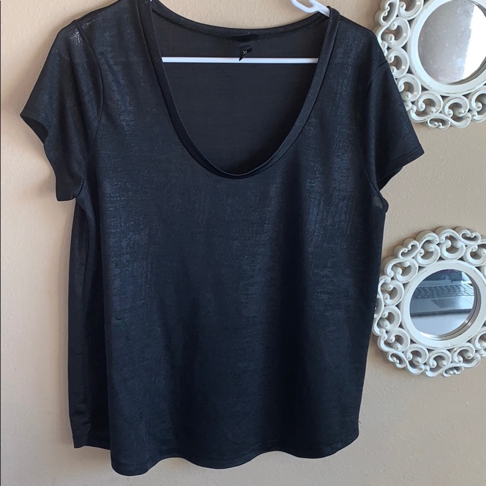 Women’s black Massimo polyester shirt size xl 🔴